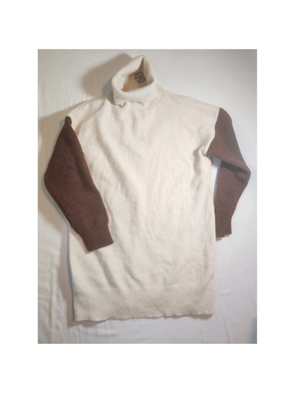 Oka Kie Turtleneck Sweater Cream Brown Colorblock Rayon Blend Knit